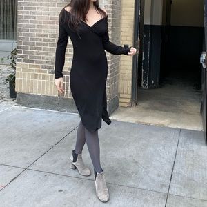 Black long sleeve dress